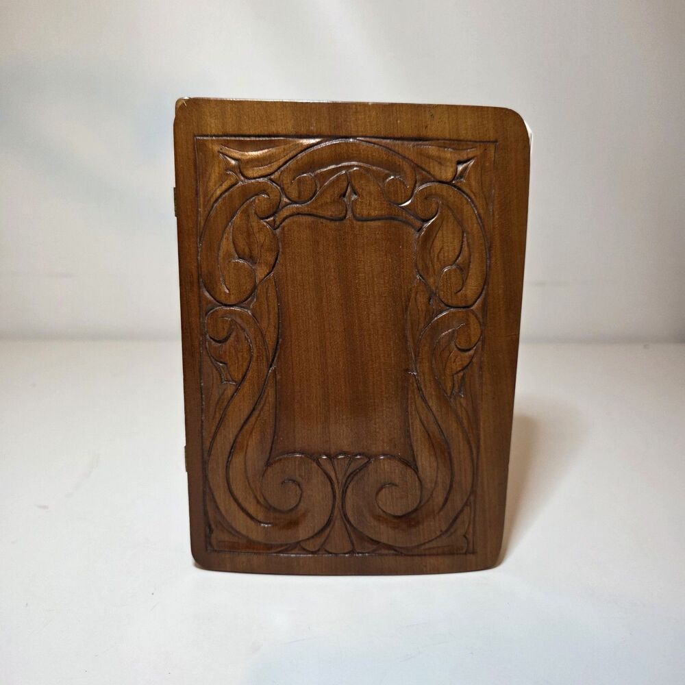 Vintage hand-carved wood panel Refilable decorative Journal/Notebook Dated 1937
